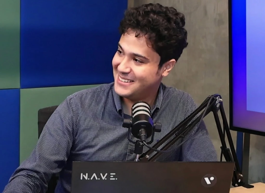 Renan Moura, fundador da Visucio, durante uma entrevista